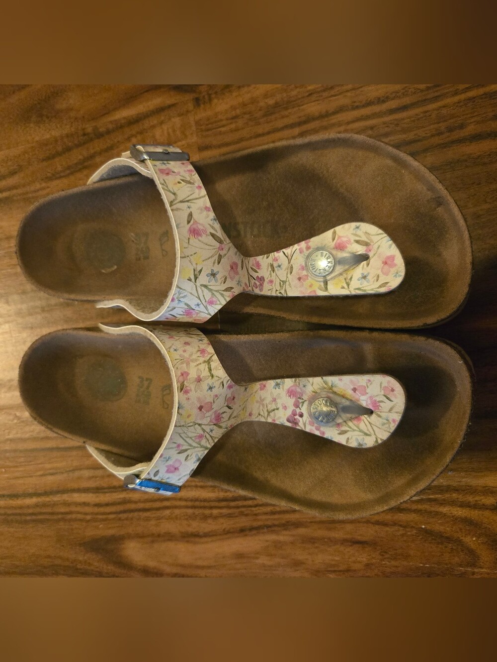 Birkenstock Women's Floral Toe-Post Sandals in Pink and Cream, Size 37/6.5